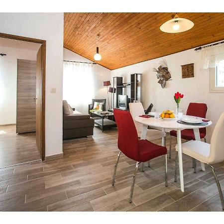 Apartment Goga'S Retreat In Marina Dış mekan fotoğraf