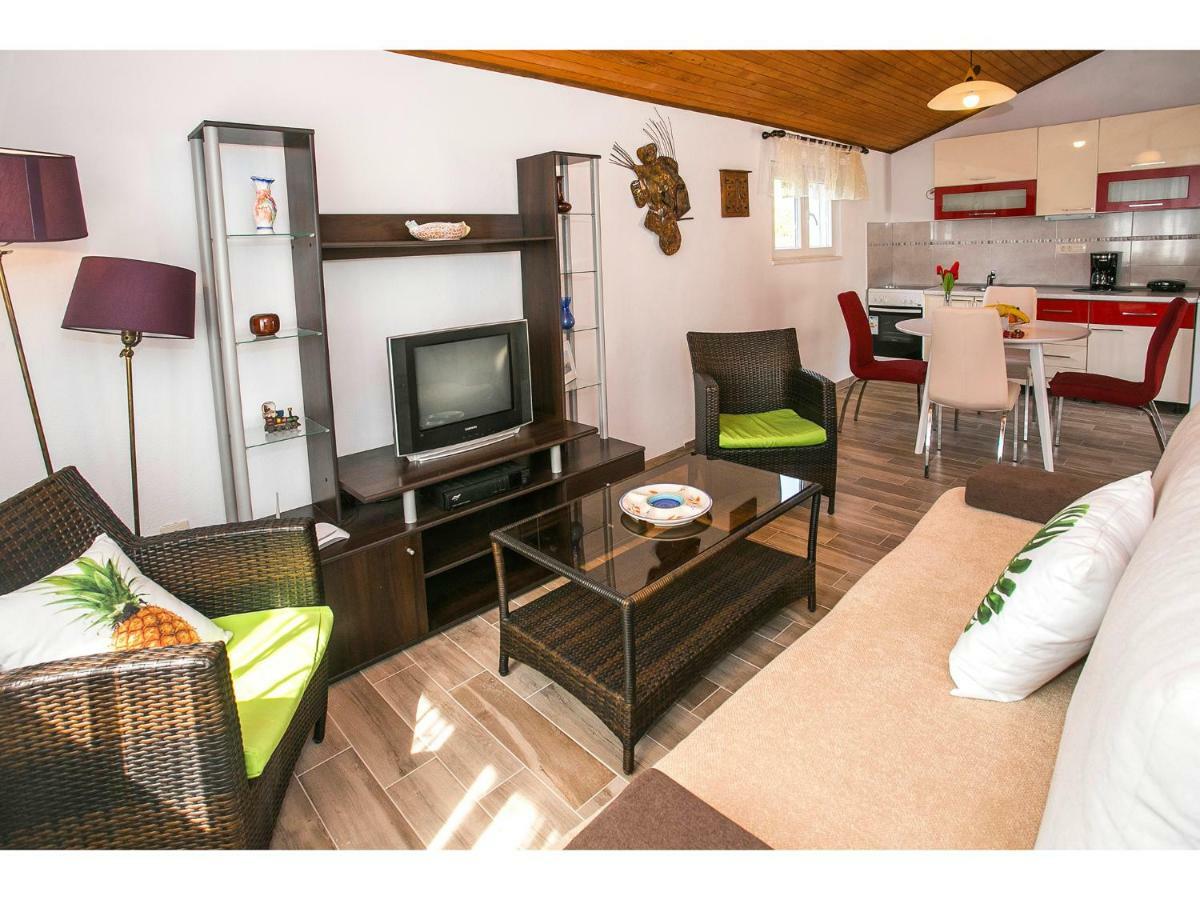 Apartment Goga'S Retreat In Marina Dış mekan fotoğraf